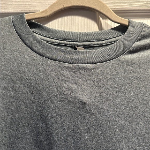 Vuori Daydream Lightweight Crew Long Sleeve Tee Shirt M Cape Heather - Picture 5 of 9